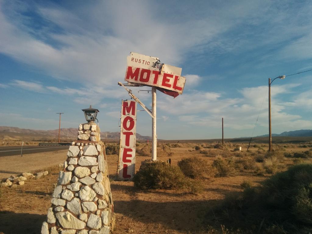 Rustic Oasis Motel Olancha Buitenkant foto